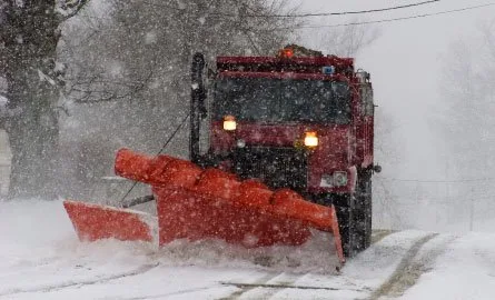 A road plow pictured in Clarington’s winter maintenance information. The tracker shows recent activity rather than a promised arrival time.