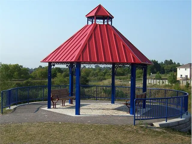 Ground-level view of Barlow Court Parkette